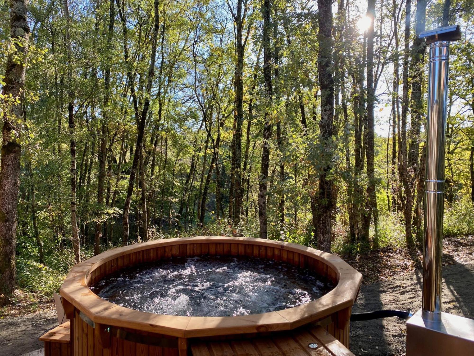 Bed and Breakfast Dans Les Arbres Lanta Exteriér fotografie